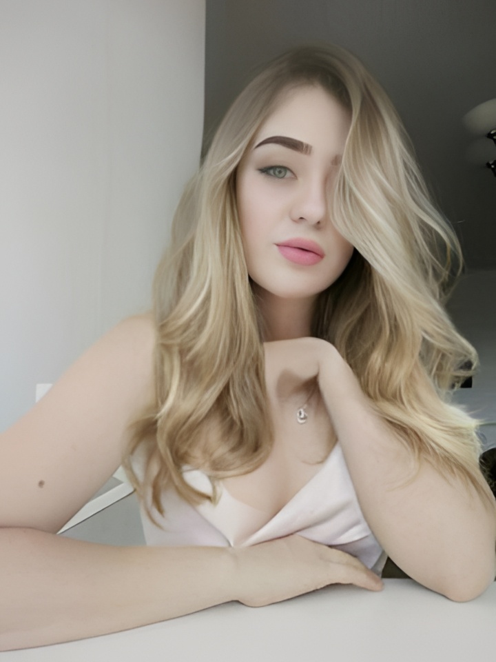 Яна привлекательная девушка из Вольска цена от 10000 руб