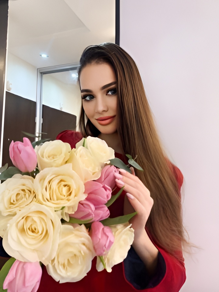 Ярослава привлекательная девушка из Вольска цена от 2500 руб