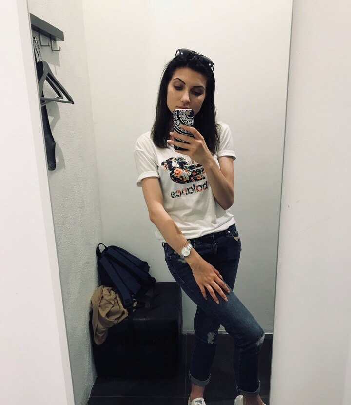 Светка привлекательная девушка из Вольска цена от 3500 руб