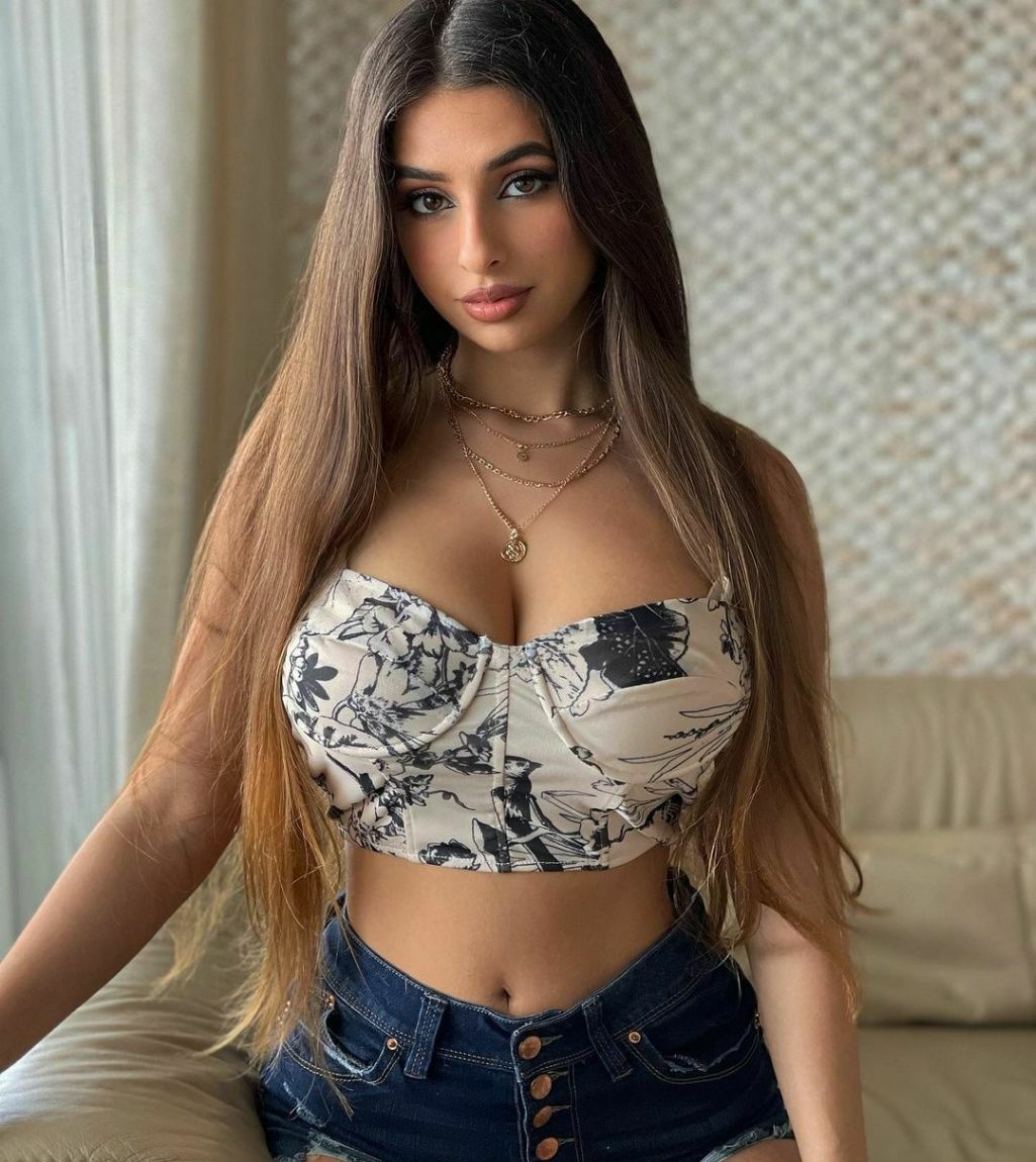 Светлана привлекательная девушка из Вольска цена от 3000 руб