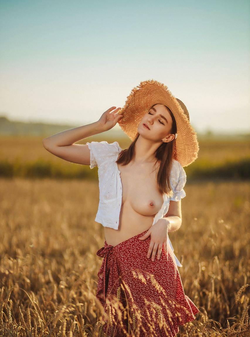 Анастасия привлекательная девушка из Вольска цена от 8000 руб