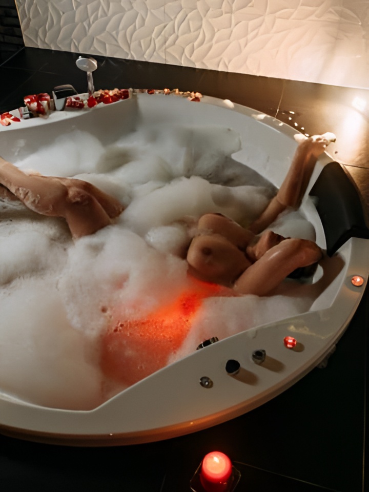 Индивидуалка Адель, доступна для личного знакомства от 5000 руб